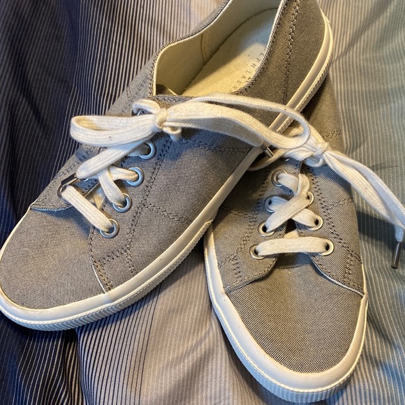 Ralph Lauren Sneakers - Picture 1 of 3